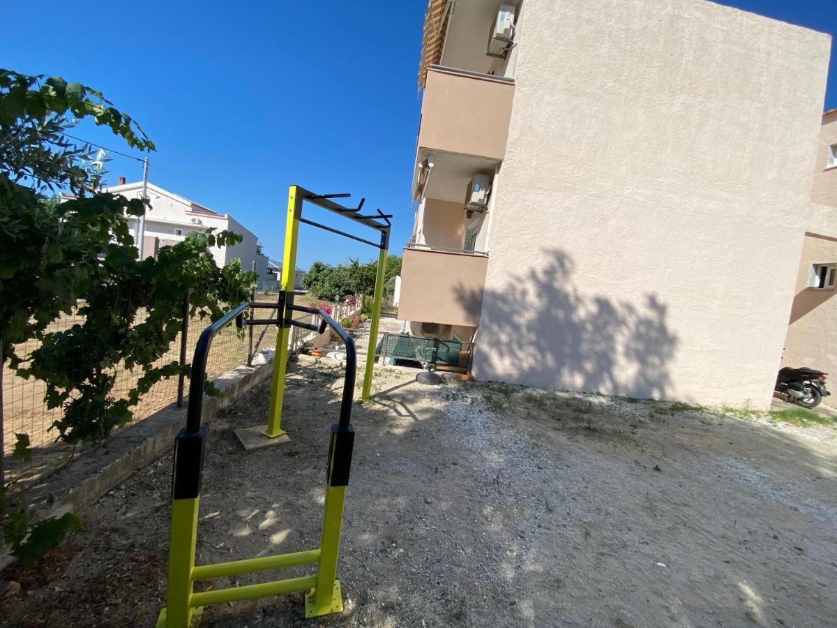 Sunny Beach Apartments Потос Екстериор снимка