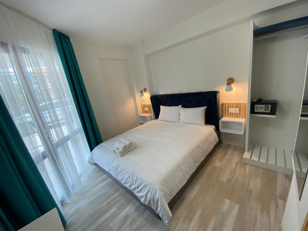 Sunny Beach Apartments Потос Екстериор снимка