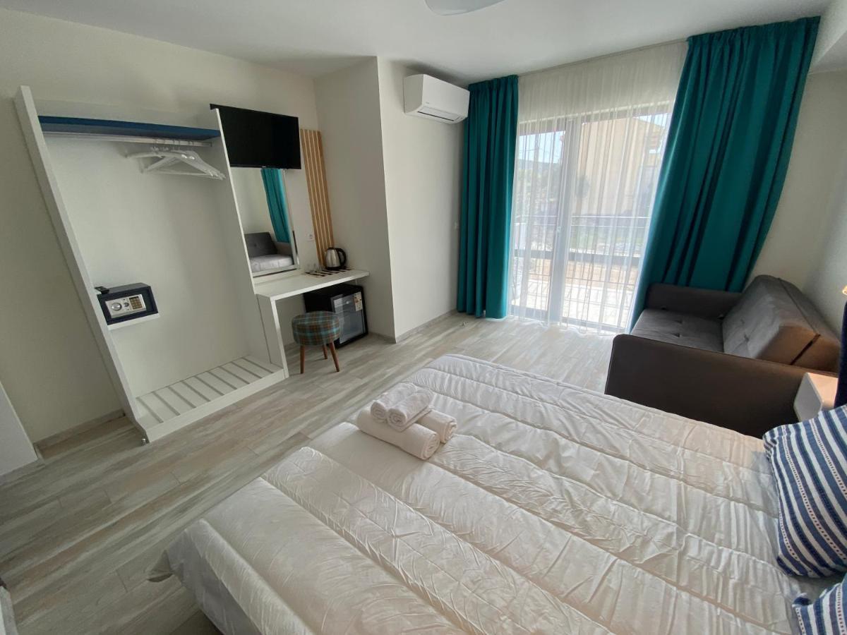 Sunny Beach Apartments Потос Екстериор снимка