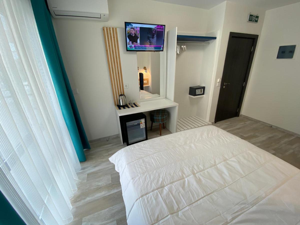 Sunny Beach Apartments Потос Екстериор снимка
