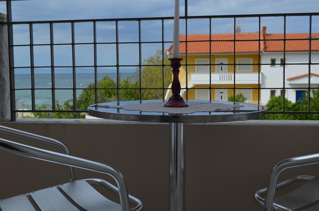 Sunny Beach Apartments Потос Екстериор снимка