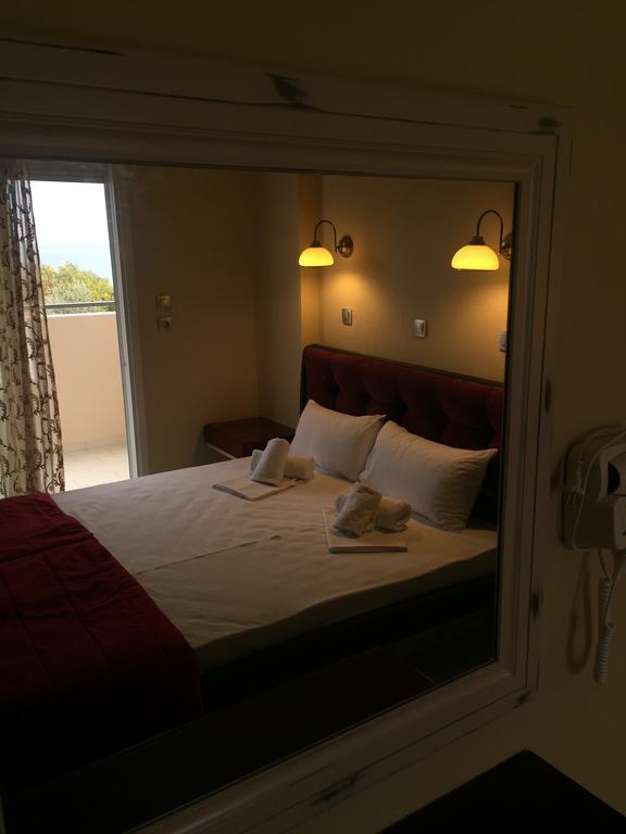 Sunny Beach Apartments Потос Екстериор снимка